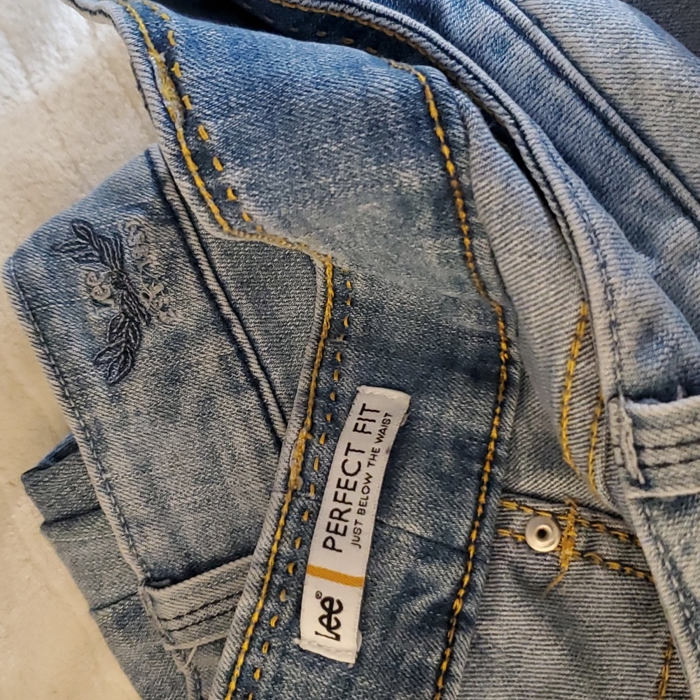 Pants - Picture 2 of 5
